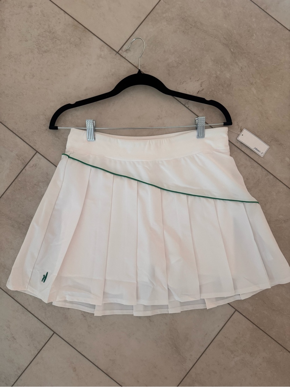 johnnie-O White Pleated golf tennis Skirt with Green Piping NWT medium